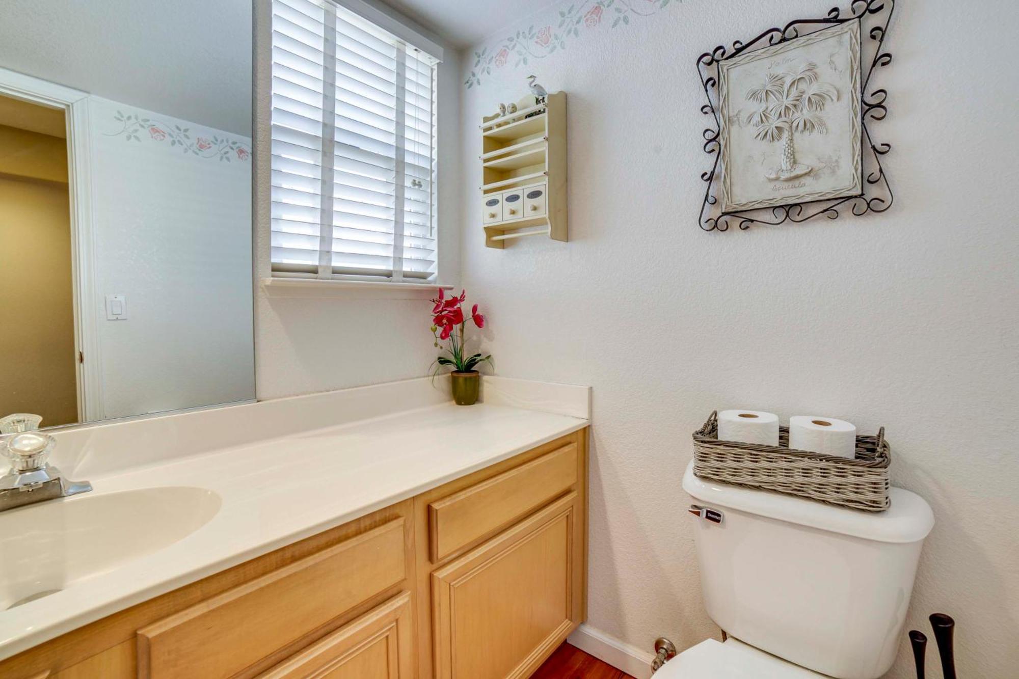 Holiday home Spacious With Deck About 1 Mi To Downtown! Reno